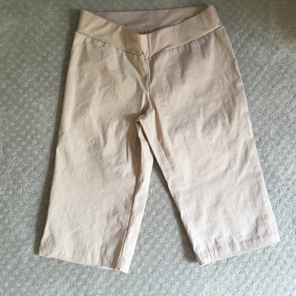 Maternity shorts